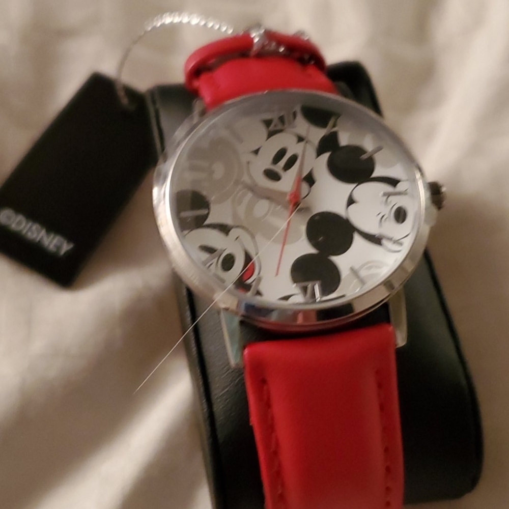 Womens Disney Mikey Mouse watch - Picture 6 of 10
